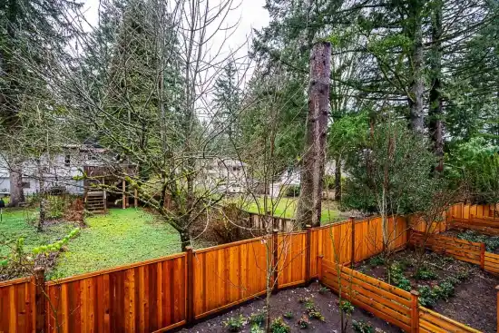 10527 155 Street - photo 3 of 4