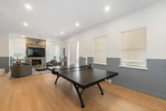 15738 85 Avenue - photo 2 of 2