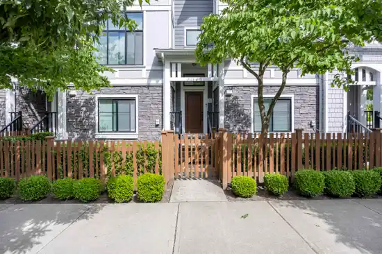 19133 73 Avenue - photo 4 of 5