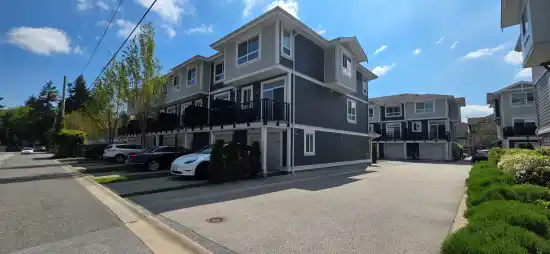 19753 55a Avenue - photo 4 of 5