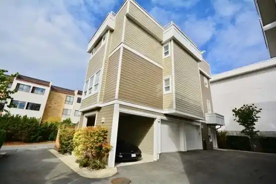 4 on Fir Street