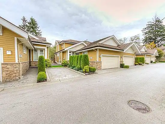 Elgin Pointe - photo 4 of 5