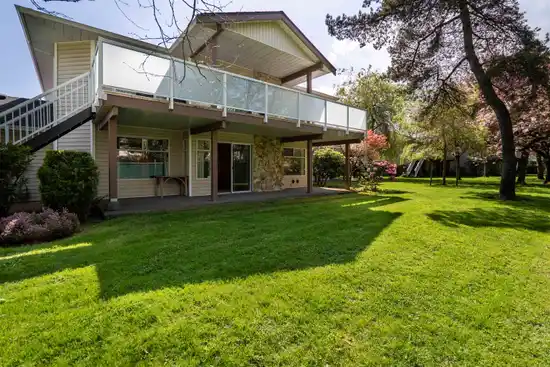 Glenwood Village exterior