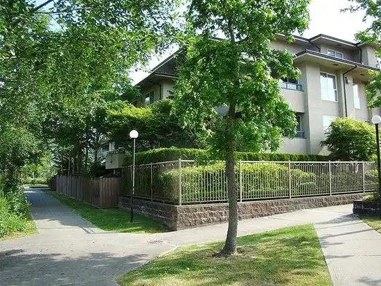 Midtown Villas - photo 2 of 3
