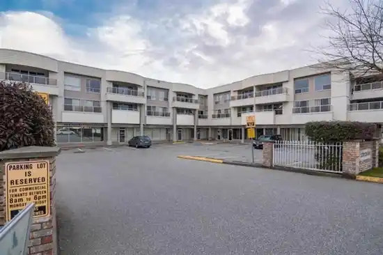 Newton Plaza