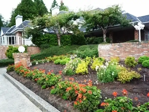 Building Spotlight: Wiltshire House in White Rock