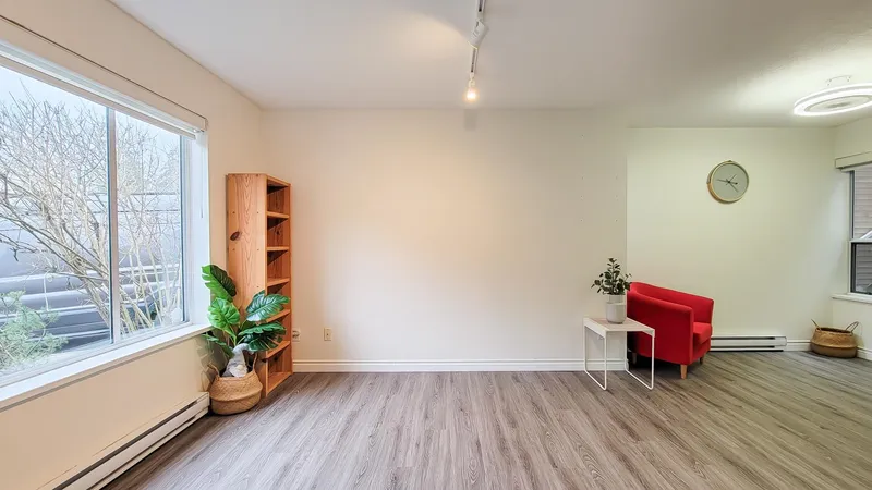 1103 1750 MCKENZIE ROAD - photo 3 of 19