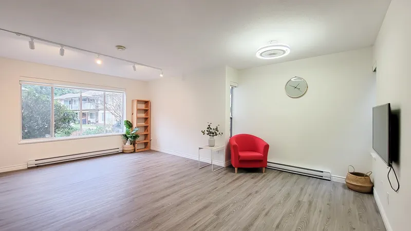 1103 1750 MCKENZIE ROAD - photo 4 of 19