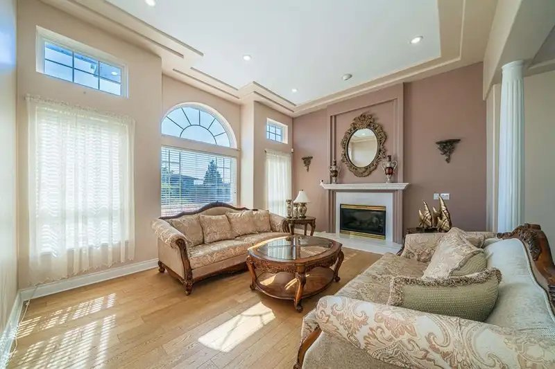 7287 PANDORA STREET - photo 4 of 37