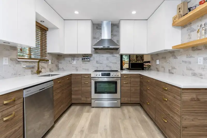 86 6880 LUCAS ROAD - photo 4 of 40
