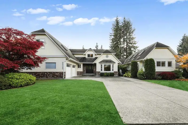 25160 58 AVENUE - photo 1 of 40