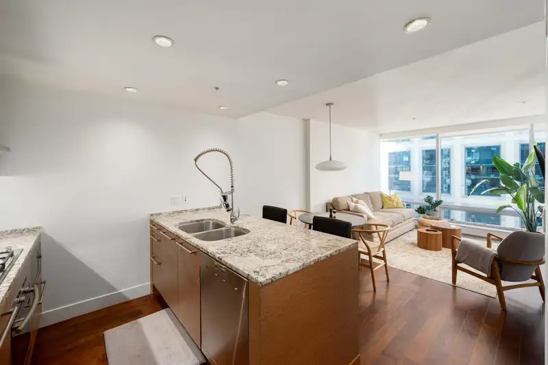 2704 1111 ALBERNI STREET - photo 4 of 23
