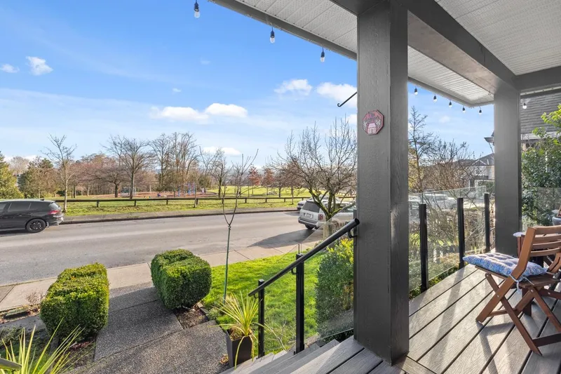 5723 148B STREET - photo 3 of 25