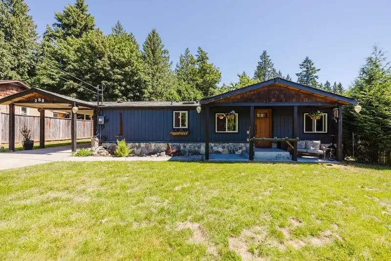 788 MOUNTAINVIEW DRIVE - photo 1 of 34