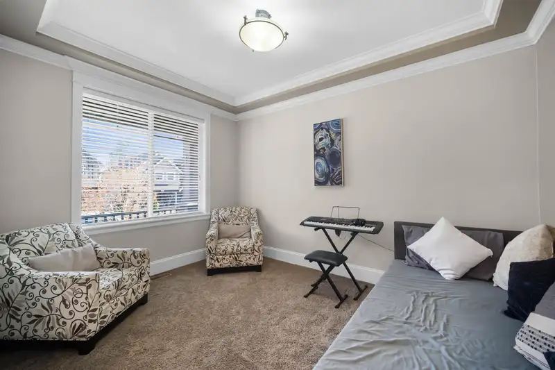 2343 MERLOT BOULEVARD - photo 4 of 40