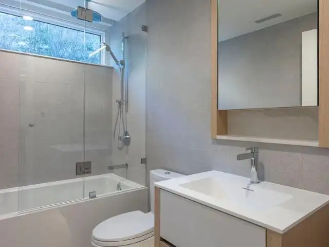 304 3963 UPLANDS WAY - photo 4 of 12
