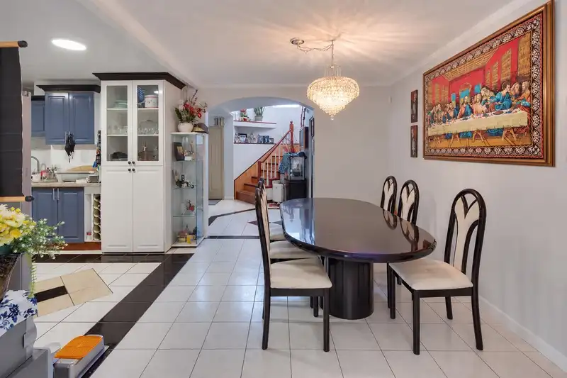 7495 CULLODEN STREET - photo 4 of 39