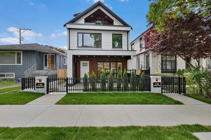 1 182 ONTARIO PLACE - photo 1 of 27