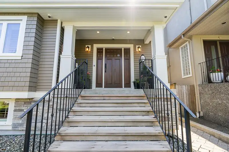 882 W 24TH AVENUE - photo 2 of 39