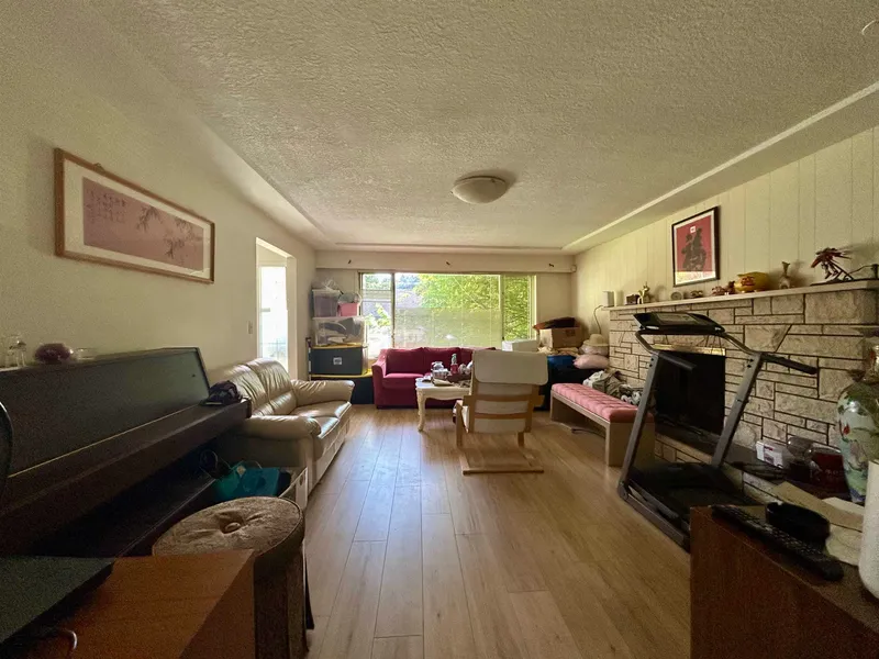 8511 SPIRES ROAD - photo 3 of 10