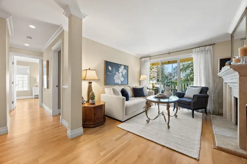 203 1125 GILFORD STREET - photo 2 of 36