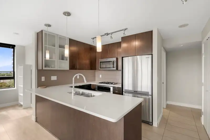 503 7325 ARCOLA STREET - photo 3 of 40