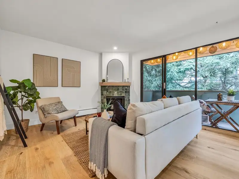 301 350 E 5TH AVENUE - photo 3 of 28