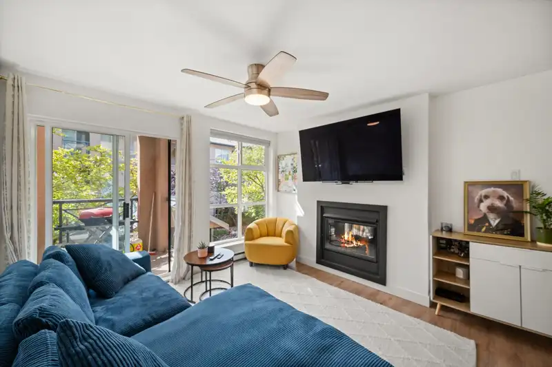 210 2435 WELCHER AVENUE - photo 2 of 28