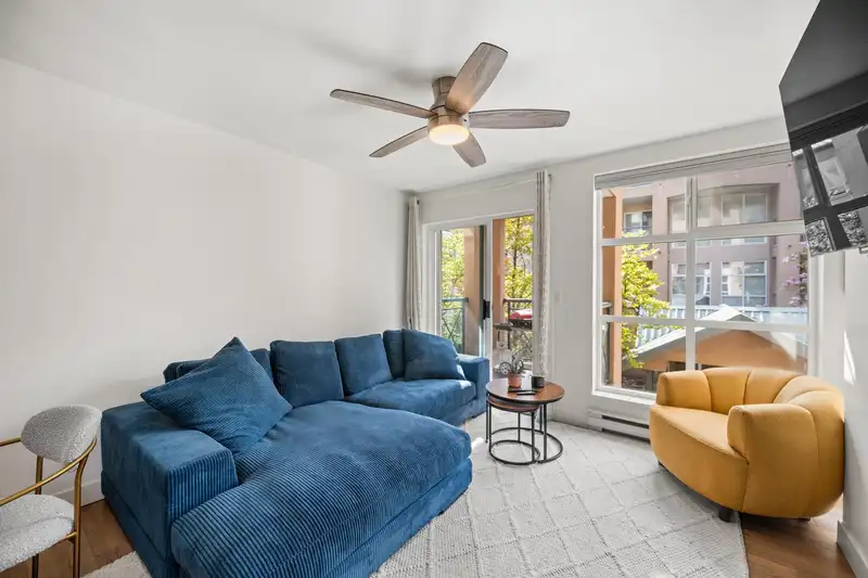 210 2435 WELCHER AVENUE - photo 4 of 28