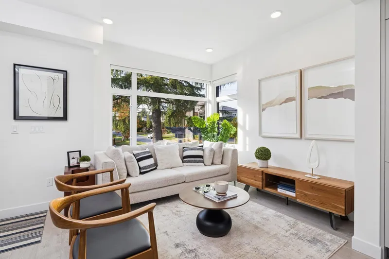 211 1008 W 47TH AVENUE - photo 2 of 19