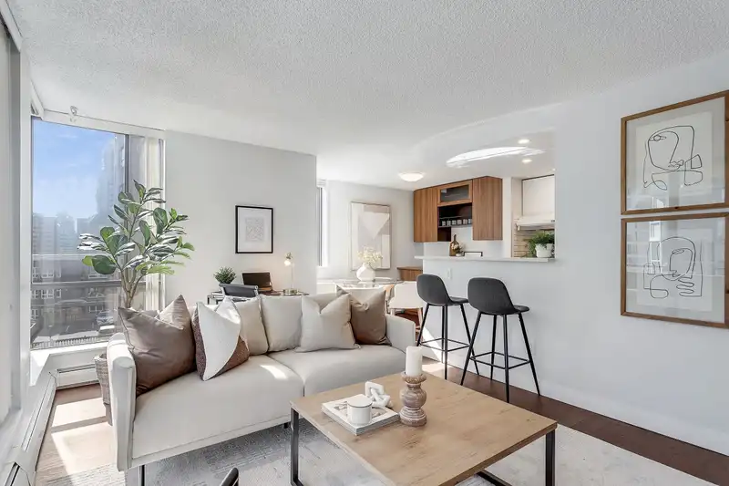 301 1127 BARCLAY STREET - photo 4 of 26