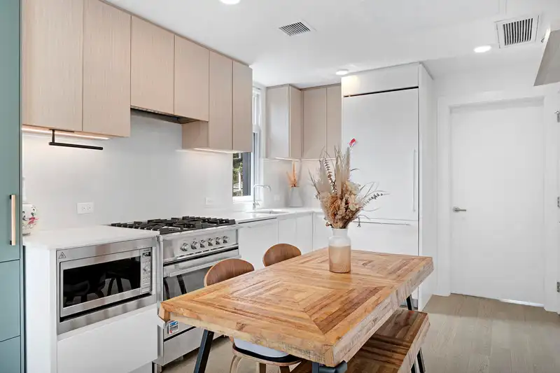 231 1012 W 47TH AVENUE - photo 3 of 23