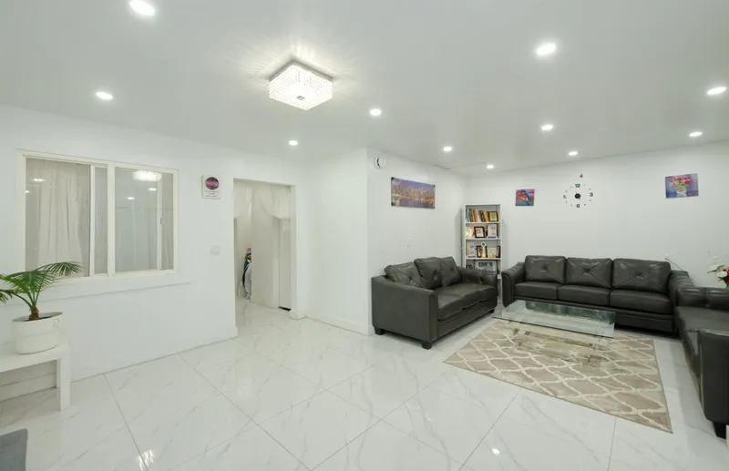 7681 125 STREET - photo 3 of 25