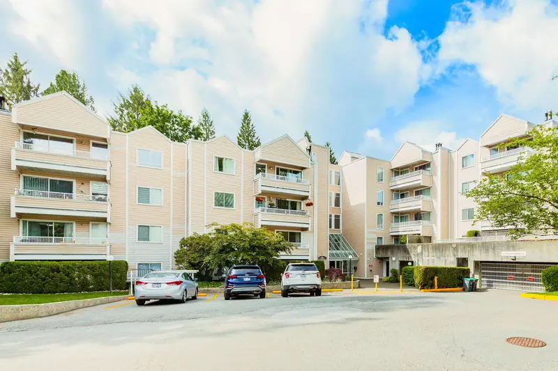 101 9644 134 STREET - photo 2 of 25