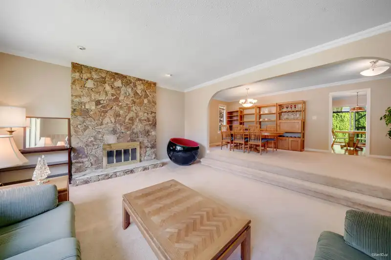 7720 WATERTON DRIVE - photo 3 of 40