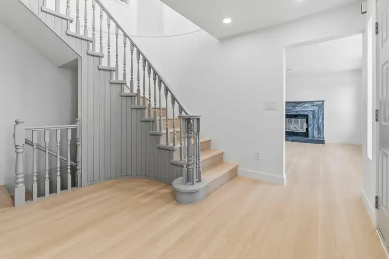 1761 E 57TH AVENUE - photo 3 of 40