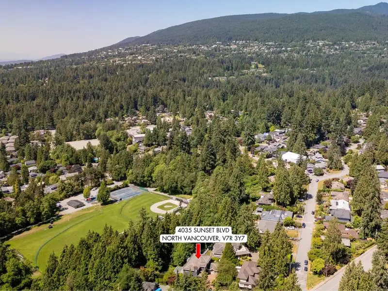 4035 SUNSET BOULEVARD - photo 3 of 31