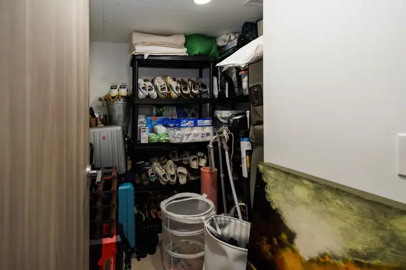 1809 455 SW MARINE DRIVE - photo 4 of 37