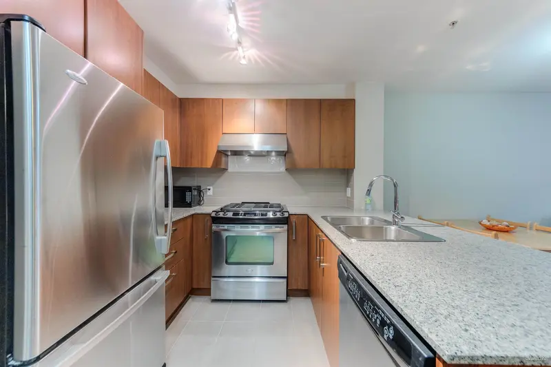 318 5775 IRMIN STREET - photo 3 of 25