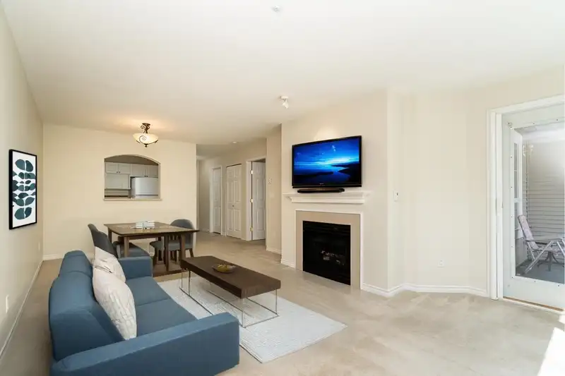 137 2980 PRINCESS CRESCENT - photo 1 of 32