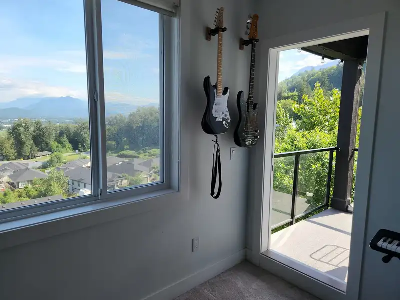 8220 NIXON ROAD - photo 4 of 20