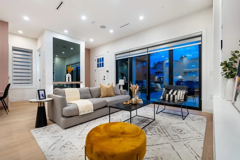 1 5355 INVERNESS STREET - photo 1 of 19