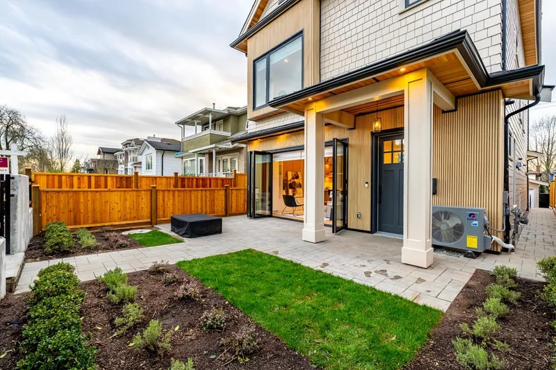 1 5355 INVERNESS STREET - photo 2 of 19