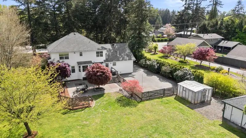 25045 56 AVENUE - photo 3 of 40