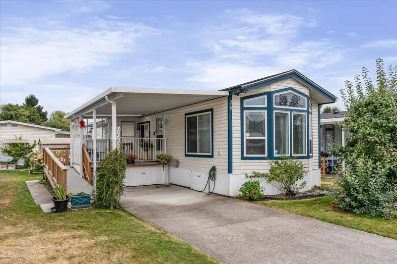29 7610 EVANS ROAD - photo 2 of 28