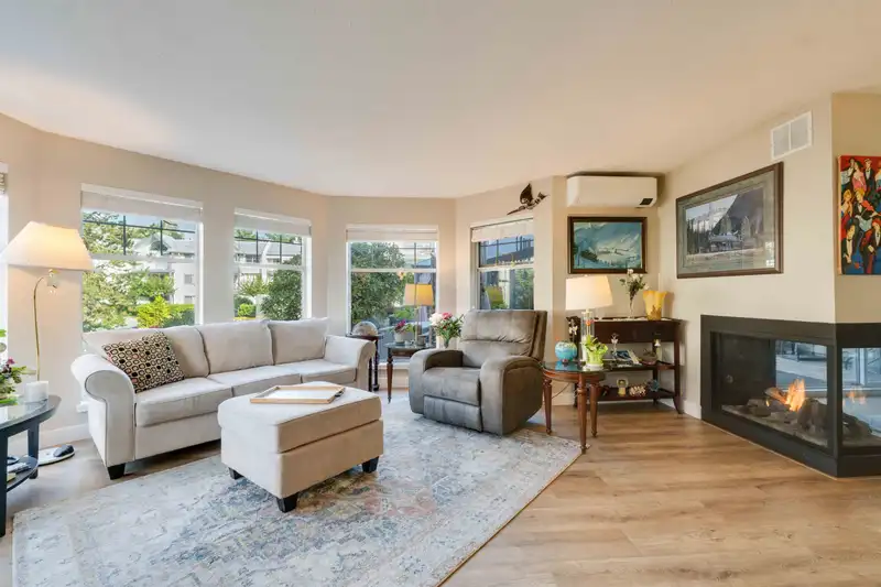 108 22611 116 AVENUE - photo 3 of 30