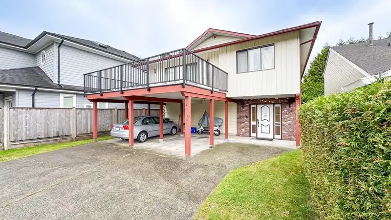 4331 LANCELOT DRIVE - photo 3 of 40