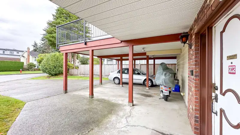 4331 LANCELOT DRIVE - photo 4 of 40
