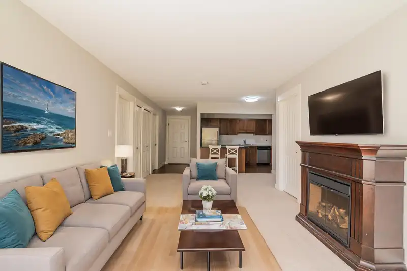 102 32725 GEORGE FERGUSON WAY - photo 1 of 17