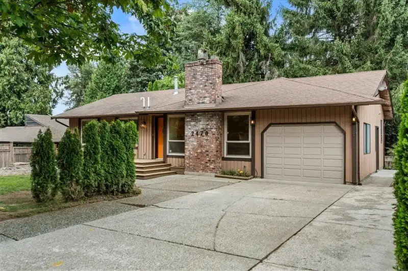 2470 WOODSTOCK DRIVE - photo 1 of 40